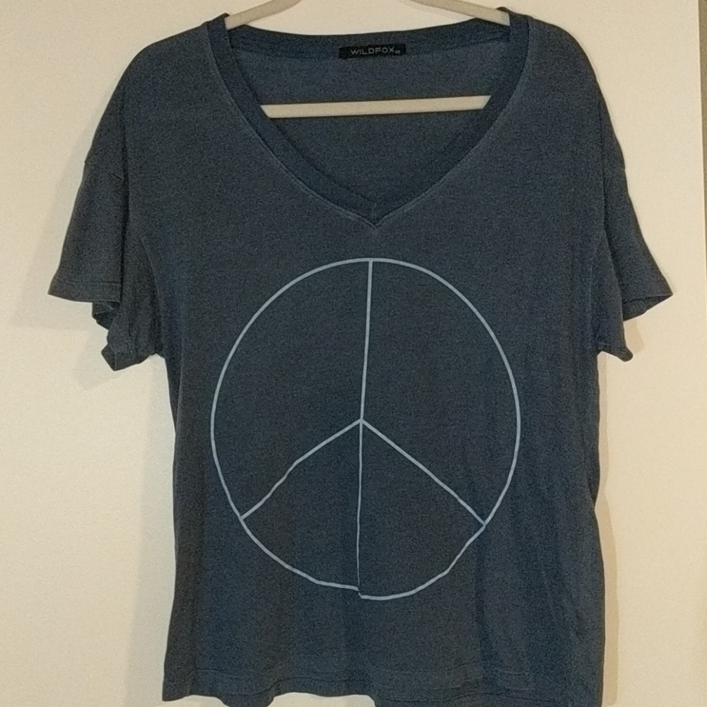 Oversized "peace" WILDFOX tee